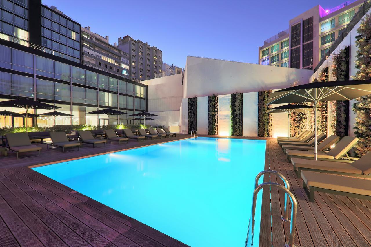 Iberostar Selection Lisboa Hotel Exterior foto The swimming pool at the hotel